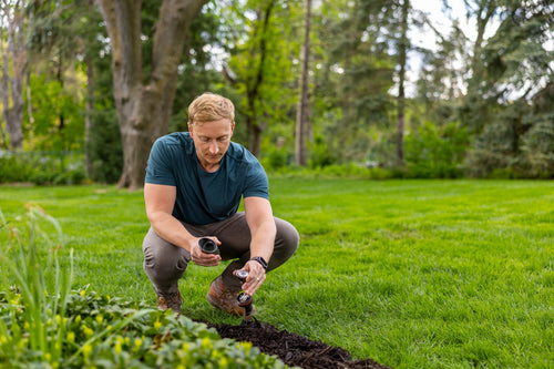 How to Replace a Landscape Lighting Bulb Without Damaging the Socket